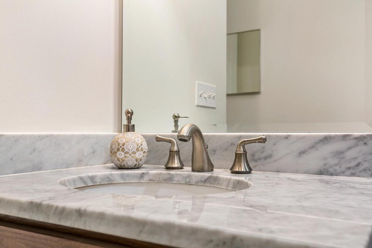 نيو أورلينز 1 And 2 Bedroom Private Condos Steps Away From French Quarter المظهر الخارجي الصورة